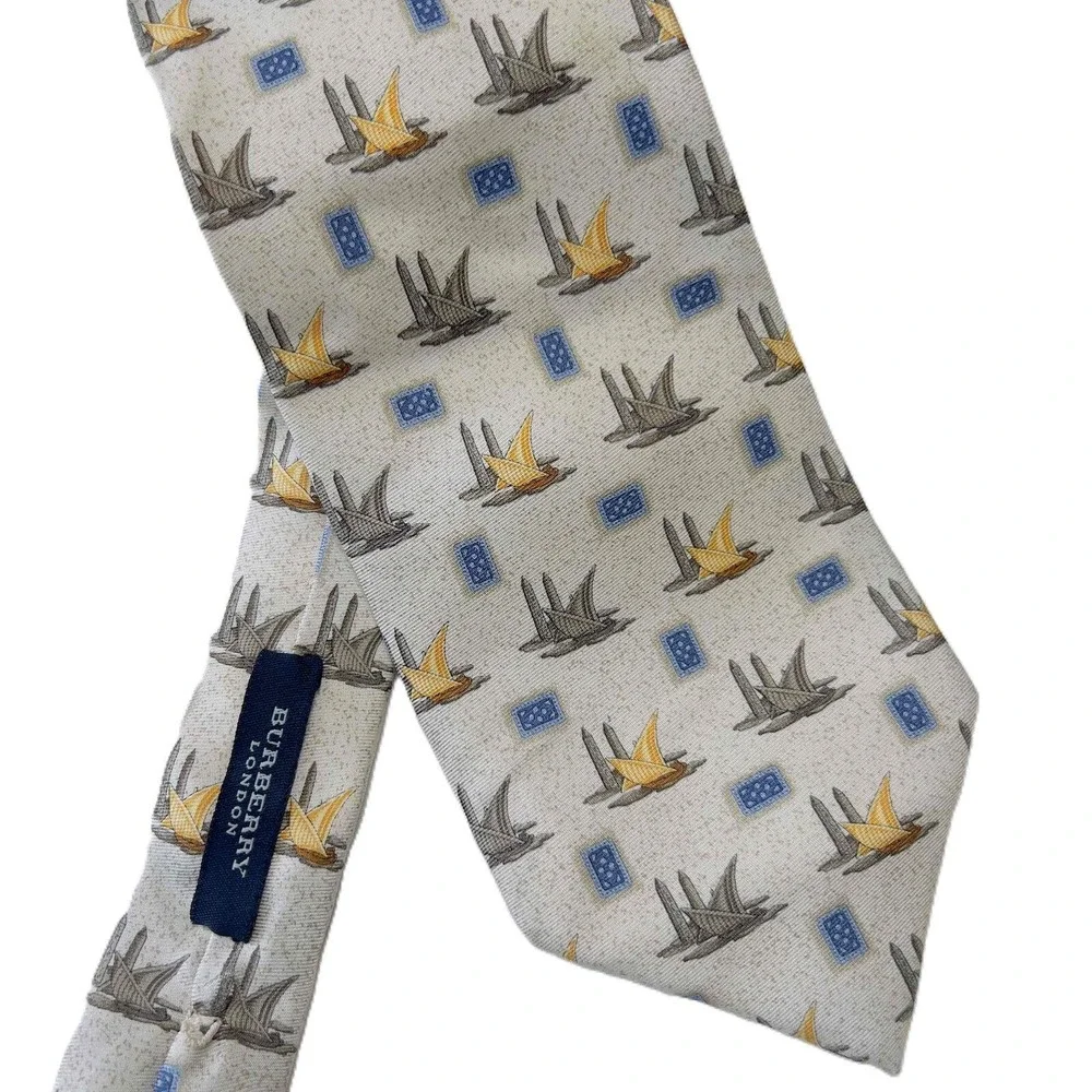 Burberry Size M Tie‎ Silk Sailboats Printed Pattern Multicolor 3.5